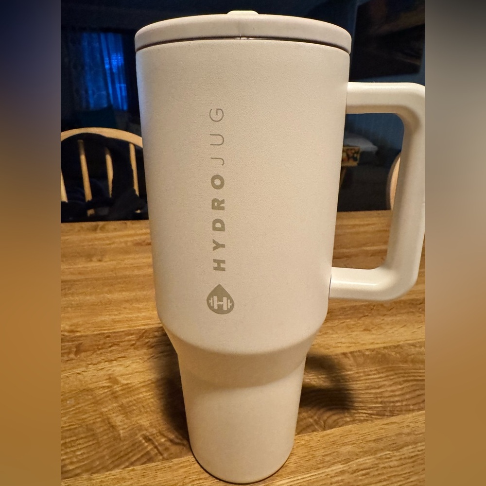 HYDROJUG 40 oz Tumbler - Cream